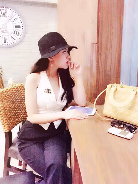 Gái xinh Sài thành kiém 150 triẹu dòng mọt tháng-Hinh-9