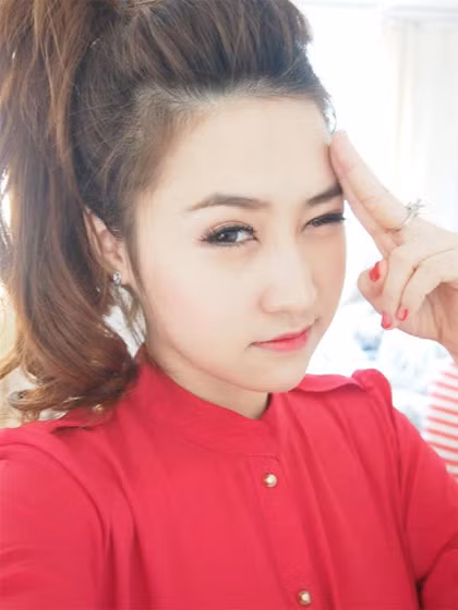 Đăng Thư đã lấy chồng và đang sinh sống tại Hà Nội.