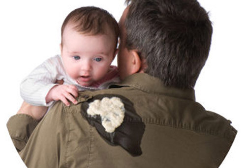 Trẻ bị non tró thé nào là bát thuòng, càn di bác sĩ?