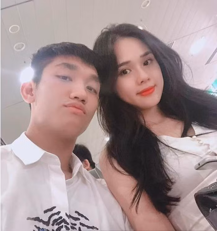 Co nang WAGs 6 lan truot hoa hau tung tin moi goi tinh yeu