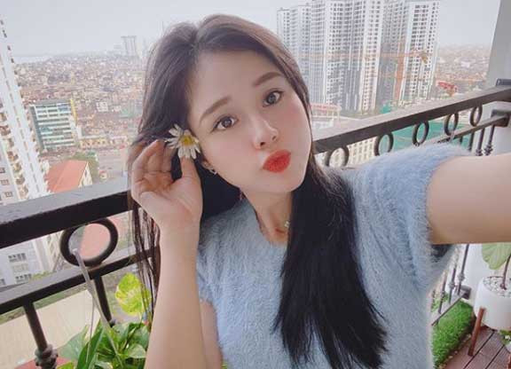 Co nang WAGs 6 lan truot hoa hau tung tin moi goi tinh yeu-Hinh-9