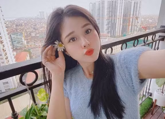 Co nang WAGs 6 lan truot hoa hau tung tin moi goi tinh yeu-Hinh-9