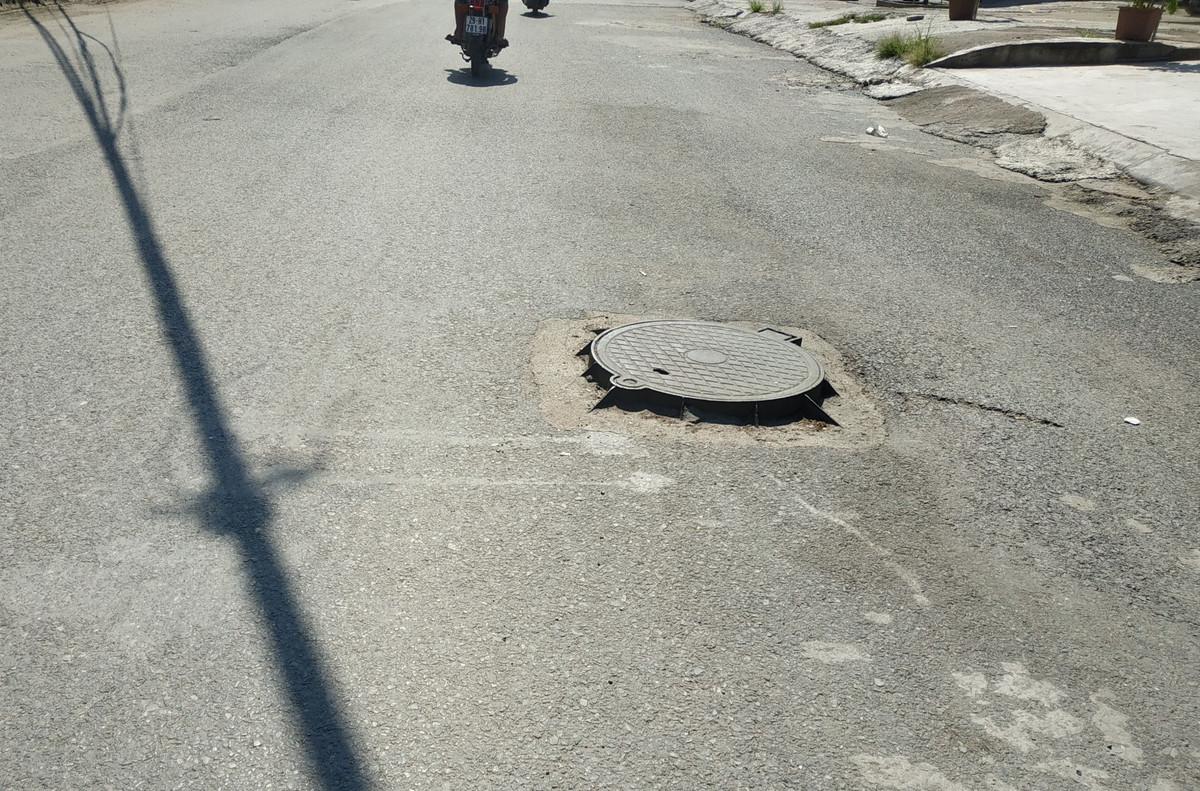 UBND quận chỉ đạo các đơn vị liên quan tiếp tục thực hiện các nội dung sau: Công ty TNHH Đầu tư xây dựng Hoàng Mai đẩy nhanh tiến độ thi công đường 2,5 (đoạn từ Đầm Hồng đến Quốc lộ 1A) đối với những đoạn tuyến đã được bàn giao mặt bằng...