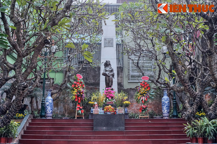 Ngay sau khi ngừng tiếng bom, các lực lượng trực chiến, dân quân tự vệ đã nhanh chóng có mặt để cứu thương. Hoạt động tái thiết những ngày sau đó diễn ra khẩn trương. Riêng nền ba ngôi nhà liền kề số 47, 49, 51 bị san phẳng trong trận bom hủy diệt được giữ lại làm đài tưởng niệm.