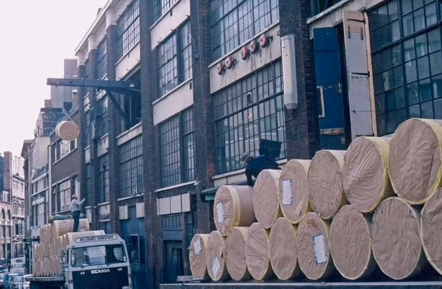 Trên phố Fleet, tháng 10/1981. Ảnh: Vintag.