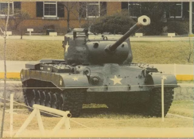 Xe tăng Mỹ từ cuộc chiến tranh Triều Tiên được trưng bày trong một bảo tàng. Ảnh: Bob Flickr.