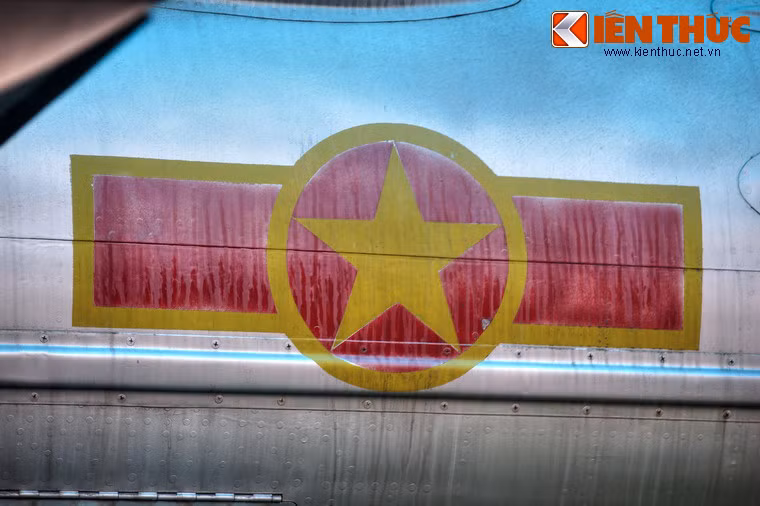 Sau quá trình phục vụ trong quân ngũ, vào ngày 7/12/1974, chiếc máy bay này đã được Trung đoàn không quân số 921 bàn giao cho Bảo tàng Quân đội (nay là Bào tàng Lịch sử Quân sự Việt Nam) làm hiện vật trưng bày, giáo dục tinh thần yêu nước.