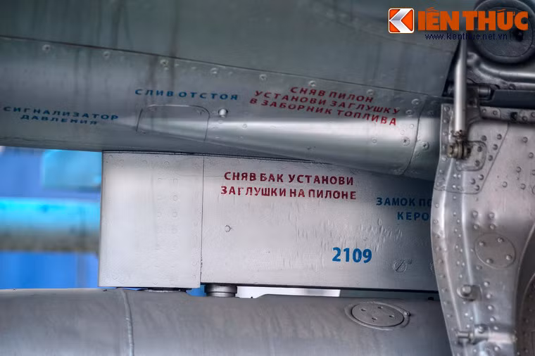 Chiến công thứ 14 của chiếc máy bay được lập ngày 19/12/1967, khi phi công Nguyễn Đăng Kính tiếp đối đầu với biên đội F-4 và F-105 của Mỹ trên bầu trời Tam Đảo, bắn rơi một chiếc F4.