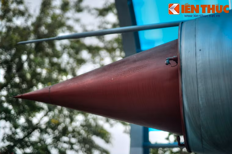 Có thể nói, máy bay MiG-21 số hiệu 4324 là một biểu tượng cho tinh thần bách chiến bách thắng của Quân đội Nhân dân Việt Nam.