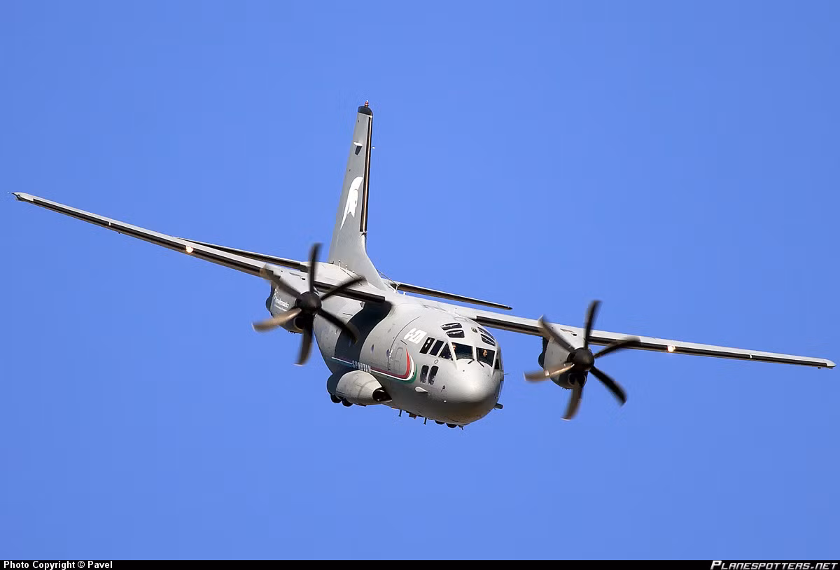 Trong bối cảnh đó, Việt Nam thực ra vẫn có một giải pháp khác, không phải là hướng tới những chiếc CASA-295 mà là C-27J Spartan - phiên bản "thu nhỏ" của dòng máy bay C-130J hiện đại được sản xuất ở Italy, cung cấp cho quân đội hàng chục quốc gia ở Đông Âu.