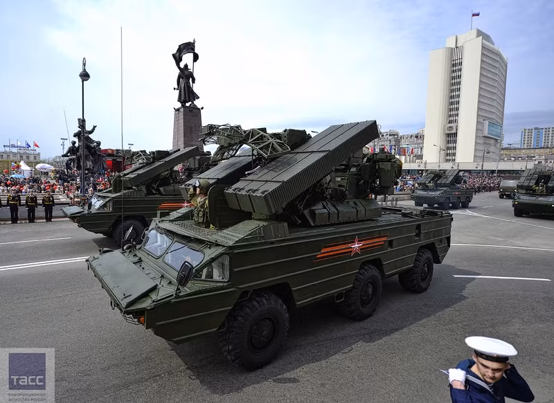 Tổ hợp tên lửa phòng không tự hành tầm thấp Osa-AKM.