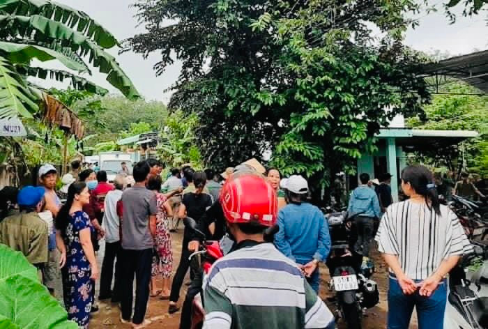 4 nguoi bi hang xom truy sat thuong vong o Nghe An