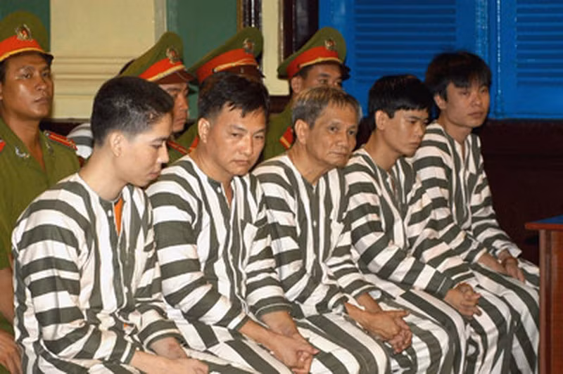 Năm 2003, TAND TP.HCM tuyên bản án hình sự lớn nhất trong lịch sử tố tụng Việt Nam trong vụ án xét xử Trương Văn Cam (Năm Cam) và đồng phạm. Tại phiên toà, Năm Cam và các bị cáo khác bị toà tuyên án tử hình.