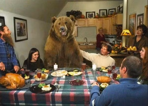 Thậm chí, trong lễ Tạ ơn, Brutus còn chiếm một chỗ ngồi rất lớn trong bàn ăn.