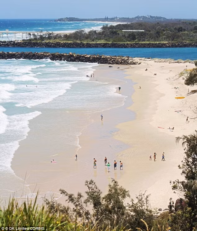 Bãi biển ở Australia, nơi anh Joel cùng bạn gái mình đã câu được cá mập khổng lồ ngoài khơi.