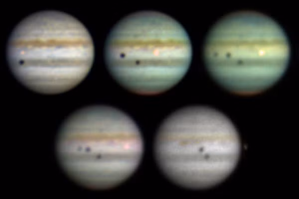 Tháng 1/2015, kính viễn vọng không gian Hubble đã ghi nhận một hiện tượng vô cùng hiếm xảy ra trên sao Mộc – khi bộ ba vệ tinh Galile - Io, Europa và Callisto cùng xếp thẳng hàng và được coi là hiện tượng nhật thực hiếm gặp nhất.