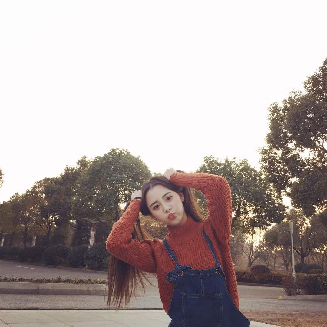 Trang cá nhân của hot girl học giỏi này thu hút 96.000 người theo dõi và vẫn đang tiếp tục tăng.