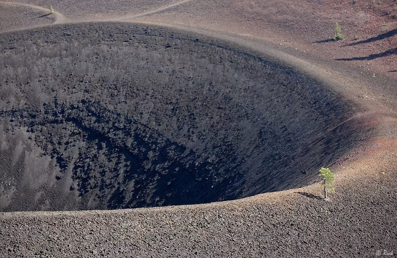 Bạn có thể tận mắt chiêm ngưỡng cảnh quan tuyệt đẹp này bằng cách tự mình leo núi.