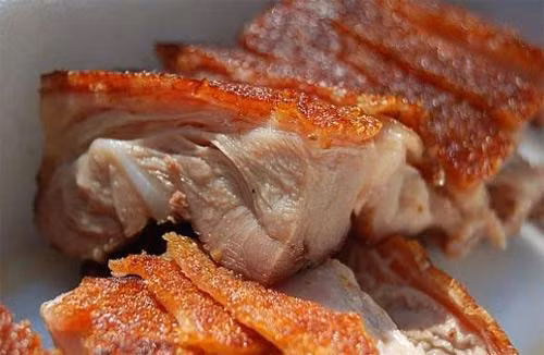 Trước gà tây, tầng lớp lao động ăn thịt ngỗng dịp Giáng sinh cho đến triều đại Nữ hoàng Victoria.