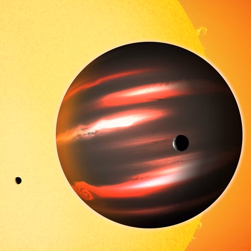 Tres-2b là hành tinh hấp thụ quá nhiều ánh sáng đến mức các nhà khoa học coi nó là hành tinh đen tối nhất trong vũ trụ được biết đến. Hành tinh này chỉ phản xạ dưới 1% lượng ánh sáng mà nó nhận được trong khi sao Mộc – ngôi sao có kích thước tương đương phản xạ 33%.