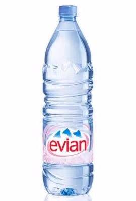 Hạn sử dụng được ghi trên các chai nước là hạn sử dụng của các chai đựng nước đó chứ không phải hạn sử dụng của nước.