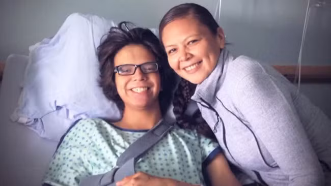 Ngay khi Joe đã từ bỏ mọi hy vọng được cứu sống thì các nhân viên bảo vệ rừng đã phát hiện ra và đưa cậu tới bệnh viện.