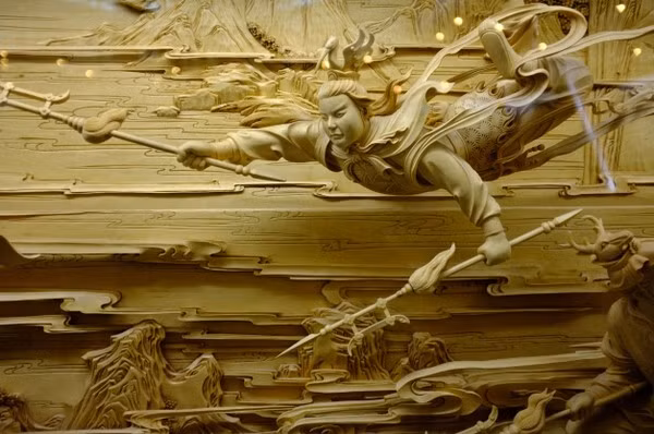 Tác phẩm này được trưng bày tại tháp Lôi Phong, tỉnh Chiết Giang, Trung Quốc.