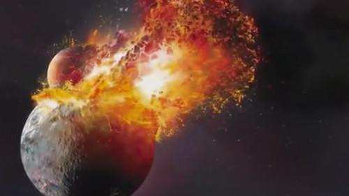 Khi Theia va vào Trái đất, một phần Trái đất bị bong ra và vô tình làm Mặt trăng cứng lại. Các nhà khoa học cũng cho rằng Theia có thể hình thành từ băng đá hoặc Theia đã tan chảy vào Trái đất để lại dấu vết riêng trên Trái đất hay Mặt trăng. Theia có khả năng cũng có thành hóa học gần với Trái đất. Cho đến khi chúng ta xác định được độ lớn của Theia thì thuyết tác động khổng lồ vẫn chỉ là giả thuyết.