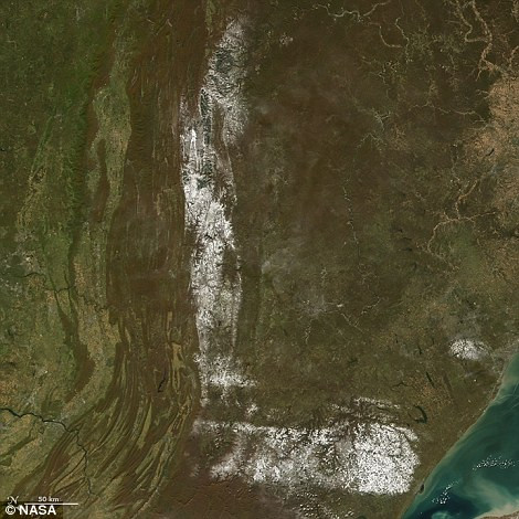 'L': Hình ảnh tuyết bao phủ trên khắp miền đông bắc Hoa Kỳ.