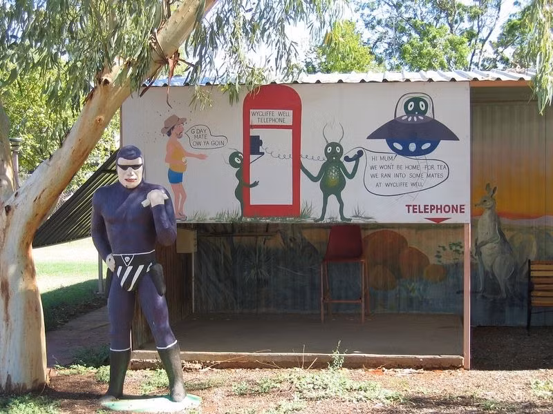 Hiện nay, Công viên Wycliffe Well Holiday Park đã được xây dựng tại đây với chủ đề về người ngoài hành tinh. Có tới 1/3 dân số ở đây báo cáo rằng họ đã từng nhìn thấy vật thể lạ trên bầu trời.