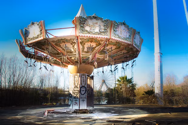 Công viên Six Flags tại New Orleans có rất nhiều khu vui chơi bị bỏ hoang và đang dần xuống cấp.