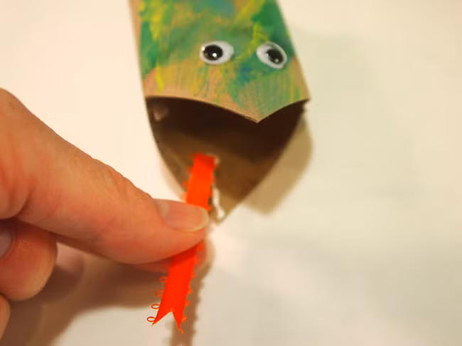 Một con rắn cho trẻ chơi.