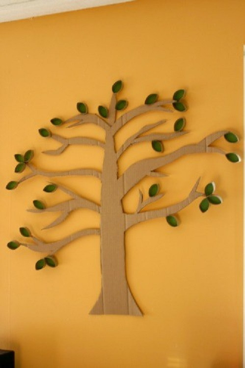 Giấy cuộn toilet là vật dụng gia đình nào cũng cần sử dụng hàng ngày nhưng lại tỏ ra phiền hà với lõi giấy. Nhưng những tác phẩm từ lõi giấy toilet sau đây sẽ giúp bạn có ý tưởng tái chế vừa lạ, vừa đẹp lại vừa độc đáo.