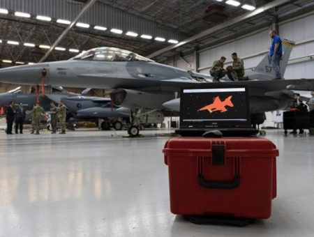 Sẽ có khoảng 150 chiếc F-16V được hiện đại hóa với hệ thống radar APG-83. Đây rõ ràng là gói nâng cấp không thể tuyệt vời hơn trong khi chờ đợi dòng chiến đấu cơ thế hệ 5 F-35 hoàn thiện thử nghiệm và tham gia trực chiến đúng nghĩa với số lượng đủ lớn.