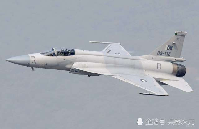 Máy bay chiến đấu JF-17 liên doanh giữa Trung Quốc và Pakistan không được trang bị bất kỳ thiết bị nào của Mỹ và việc mua máy bay chiến đấu này của Syria sẽ không bị ảnh hưởng. Tuy nhiên, Pakistan với tư cách là một trong những bên đầu tư phát triển JF-17, đương nhiên có quyền từ chối bán loại máy bay này cho Syria.
