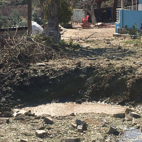 "Theo dữ liệu sơ bộ, chúng ta đang nói về một tên lửa tầm trung giống hệt với vũ khí được sử dụng bởi lực lượng Houthi ở Yemen nhằm chống lại quân đội hoàng gia Saudi Arabia", kênh truyền hình 9tv.co.il nhận định.