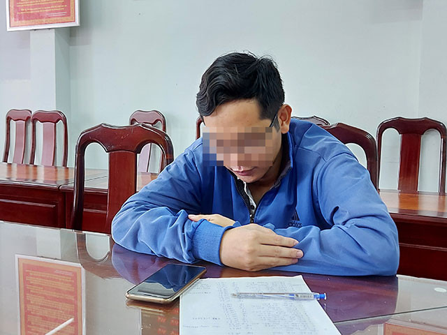 Bi phat hien lam gia cong van 