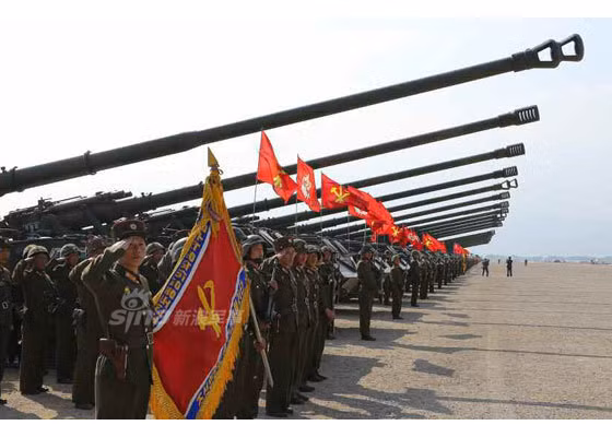 Rất nhiều loại pháo tự hành đủ kích cỡ từ 122mm đến 152mm, 170mm đã được triển khai cho cuộc tập trận lớn chưa từng thấy. Nguồn ảnh: Sina