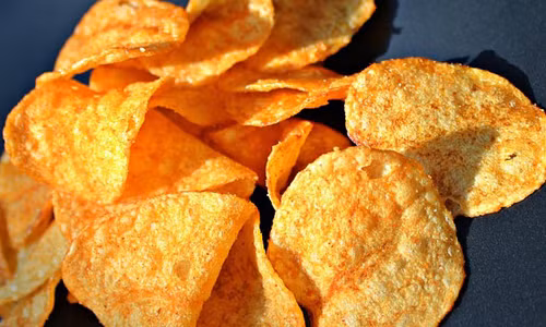 Su that gay soc ve bim bim khoai tay ma tre ghien an