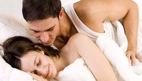 Ngay cả khi đảm bảo các điều cấm kị trên thì cặp đôi cần chú ý điều chỉnh tần suất “yêu” của mình. Quan hệ tình dục quá nhiều dẫn đến tụ máu cục bộ, thành âm đạo chịu kích thích quá mức khiến trĩ diễn biến trầm trọng hơn.