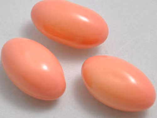 Trái với trường hợp lạm dụng thuốc, nhiều người lại tự ý bỏ thuốc giữa chừng ngay khi bệnh vừa thuyên giảm. Về lâu dài, cả hai cách dùng thuốc này đều có thể gây hiện tượng nhờn thuốc, khiến chúng khó có thể phát huy hiệu quả như mong đợi.