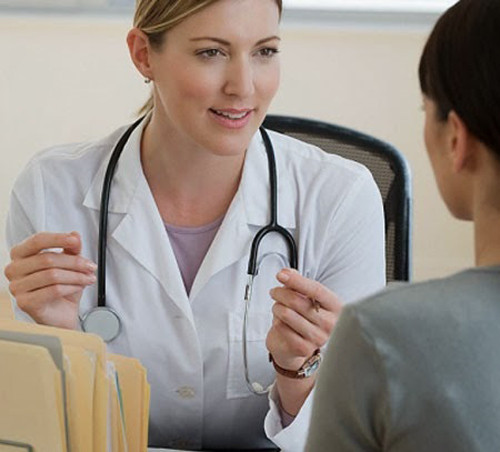 Tham khảo ý kiến bác sĩ. Trong trường hợp bạn có tiền sử dị ứng với một số thành phần thuốc, bạn cần trình bày rõ với bác sĩ chuyên khoa để họ giúp bạn tìm ra hướng giải quyết đúng đắn.