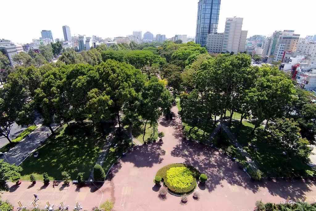 Công viên 23/9 là một trong những nơi chịu ảnh hưởng. Một góc khu vực này cây xanh sẽ bị bứng đốn toàn bộ trong thời gian tới.