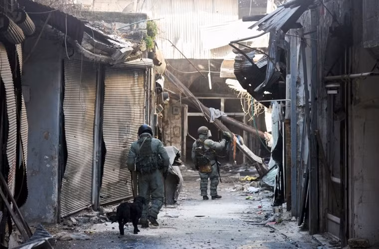 Từ chó đánh hơi… Nguồn ảnh: Arm-expo