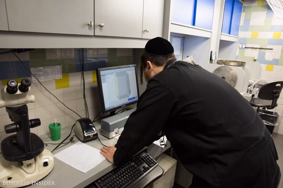 Hình dáng viên kim cương được lựa chọn theo thị hiếu của người tiêu dùng.