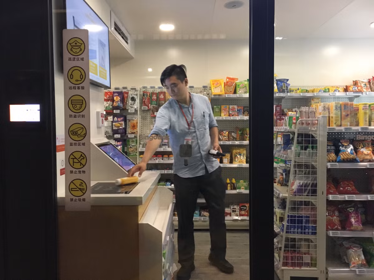 Các cửa hàng tiện lợi của BingoBox mở cửa 24 giờ/ngày, đáp ứng nhu cầu mua sắm tối đa của khách hàng. Ảnh: TechNode.