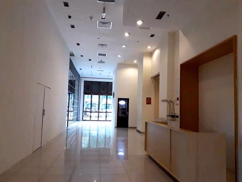 Toà nhà Saigon Paragon cung cấp 19.000 m2 khu thương mại, 4.000 m2 khu giải trí tiện nghi, 15.000 m2 khu văn phòng cho thuê theo phong cách Châu Âu sang trọng và 3.000 m2 dành riêng cho khu vực tổ chức hội nghị. Ảnh: Vietnamnet.