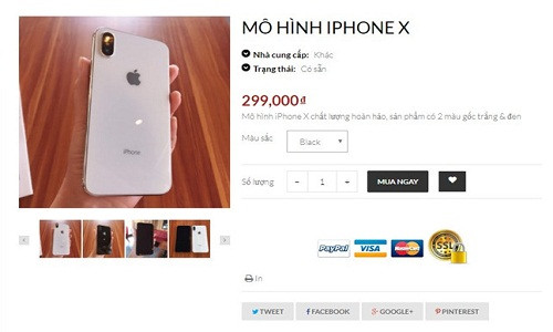 Chiếc iPhone X mô hình mà kẻ gian đã tráo cho anh Văn có giá chỉ 300.000 đồng. Chiếc iPhone X mô hình mà kẻ gian đã tráo cho anh Văn có giá chỉ 300.000 đồng.