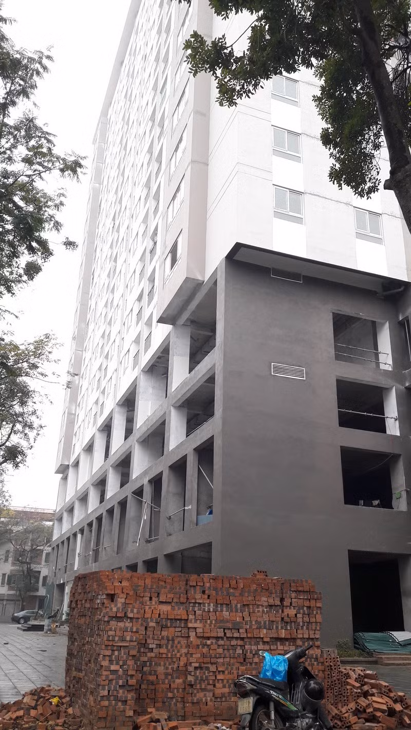 Ngoai no thue “khung”, Cong ty TNHH Da quy the gioi dinh lum xum gi?