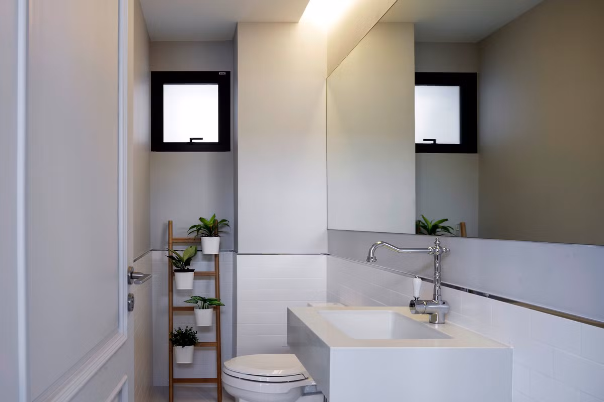 Phòng tắm sang trọng như khách sạn cao cấp.